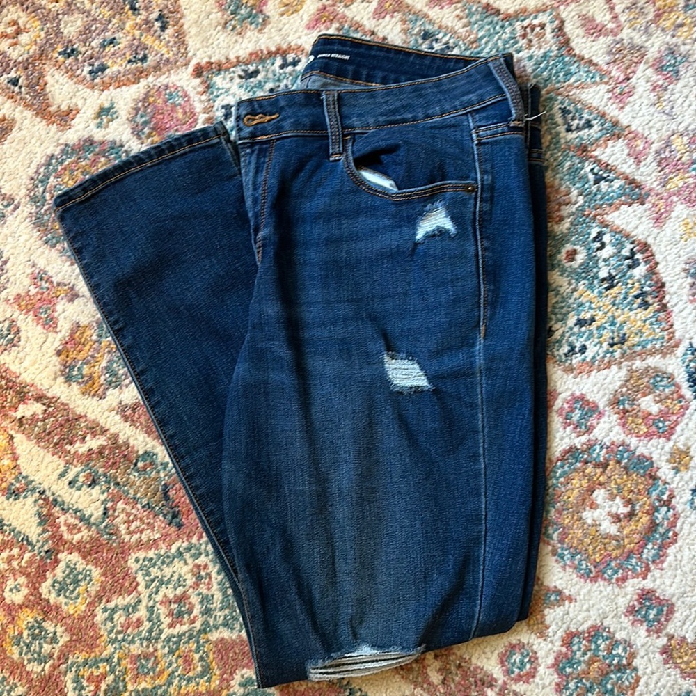 Old Navy Power Straight Jeans (Ripped)